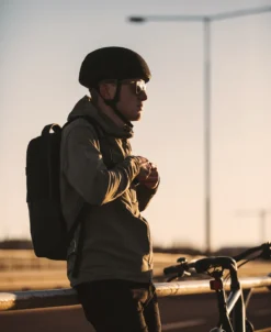 POC Myelin - Uranium Black -Sport Style Shop 10540 Myelin 1002 UraniumBlack 1 6d9122e9 5f08 493e a1aa 00d8a5145540 1200x