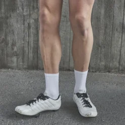 POC FLAIR SOCK MID HYDROGEN WHITE/ZINK ORANGE 22 7 POC FLAIR SOCK MID HYDROGEN WHITE/ZINK ORANGE 22 -Sport Style Shop 9 103983 65147 8042 04